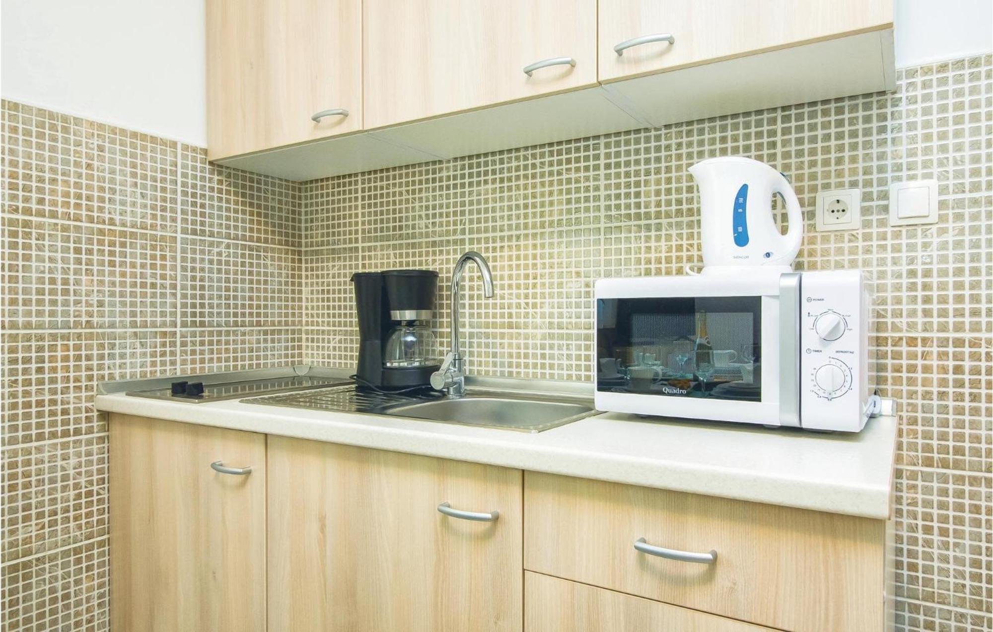 2 Bedroom Awesome Apartment In Mali Rat Sumpetar Zewnętrze zdjęcie